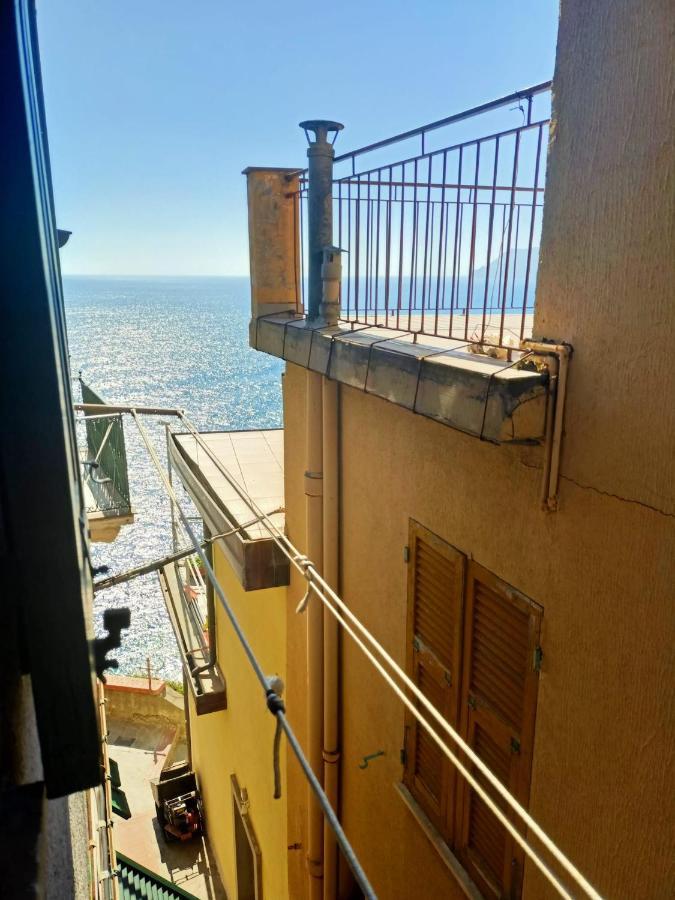 La Piramide Hotel Manarola Exterior photo