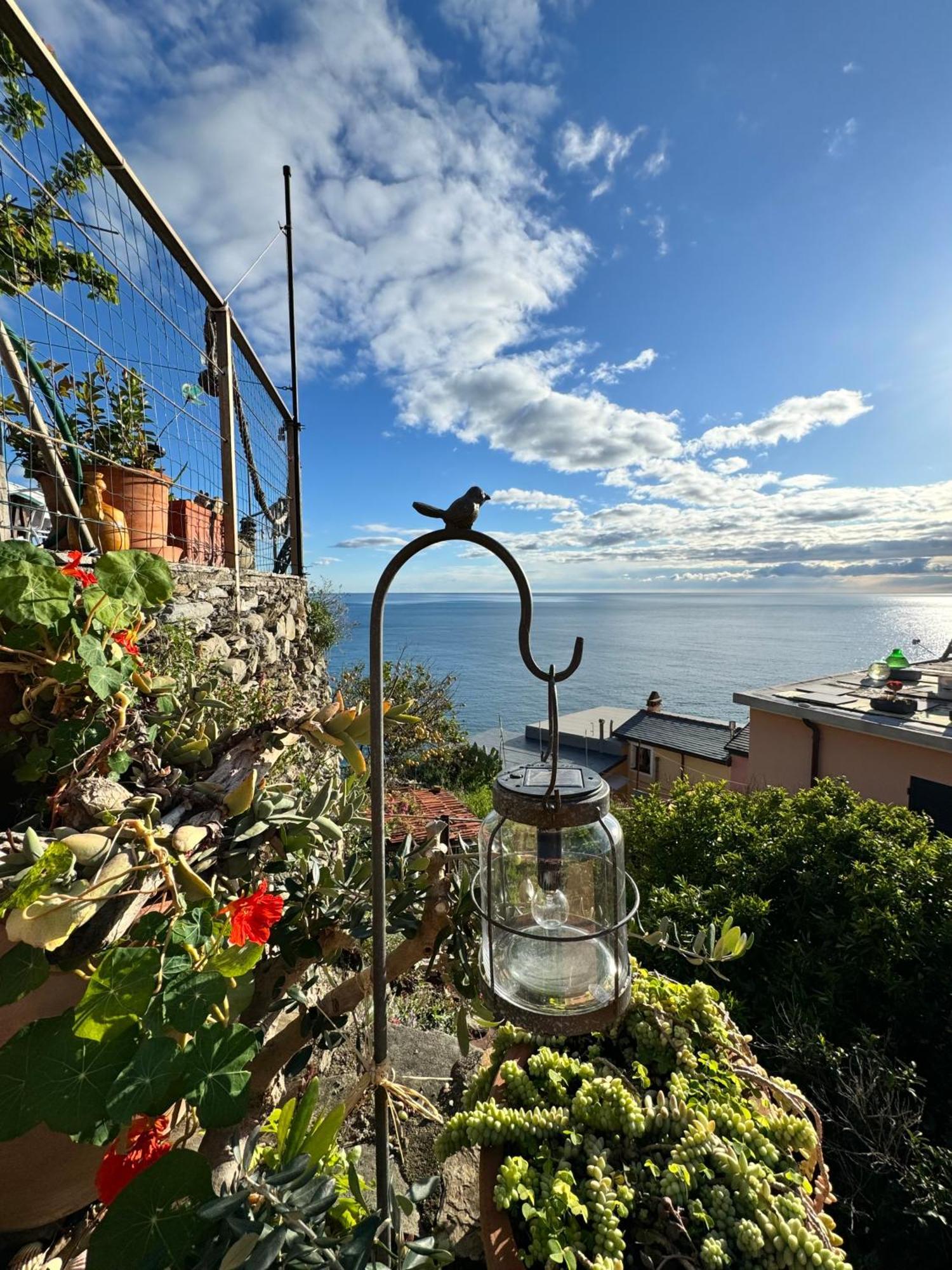 La Piramide Hotel Manarola Exterior photo